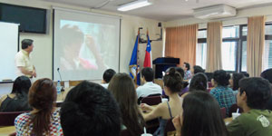 CHI-EstudiantesDeLaUSACHRecibenACachorros2012-300x150px
