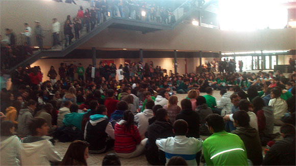 ESP-SentadaEnSegovia-FotosCeluLeticia-Foto2-580px