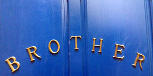 ESP-BrotherBRN-Puerta-300x150px
